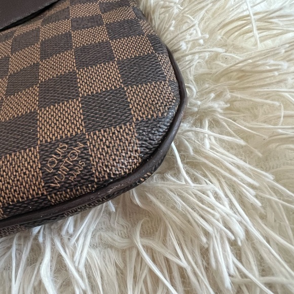 Louis Vuitton Damier Ebene Pochette Bosphore - Picture 13 of 15